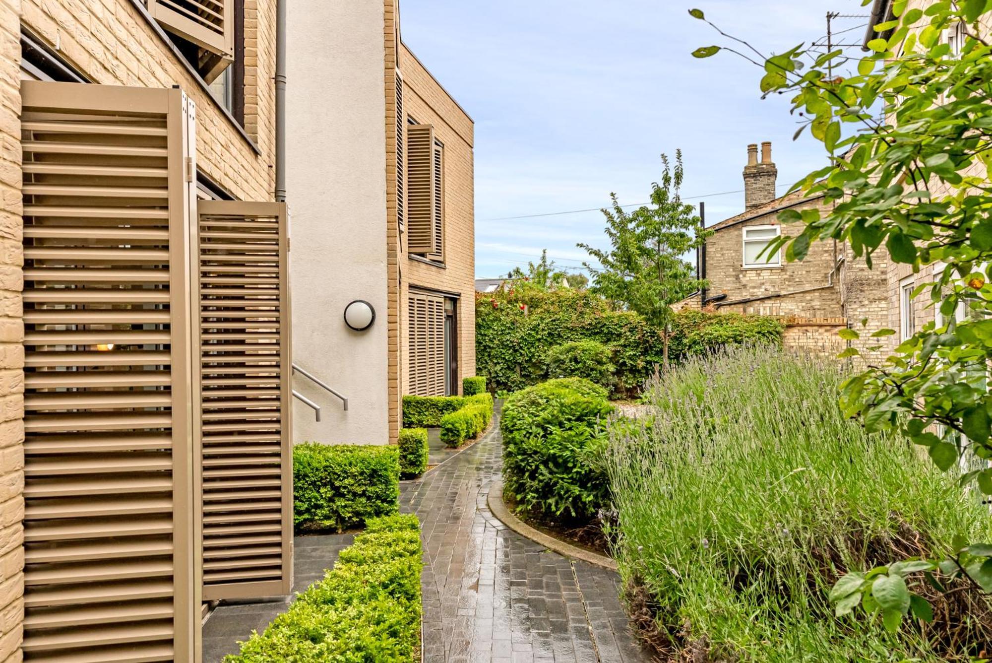 Apartment Tailored - Cambridge, River Walk