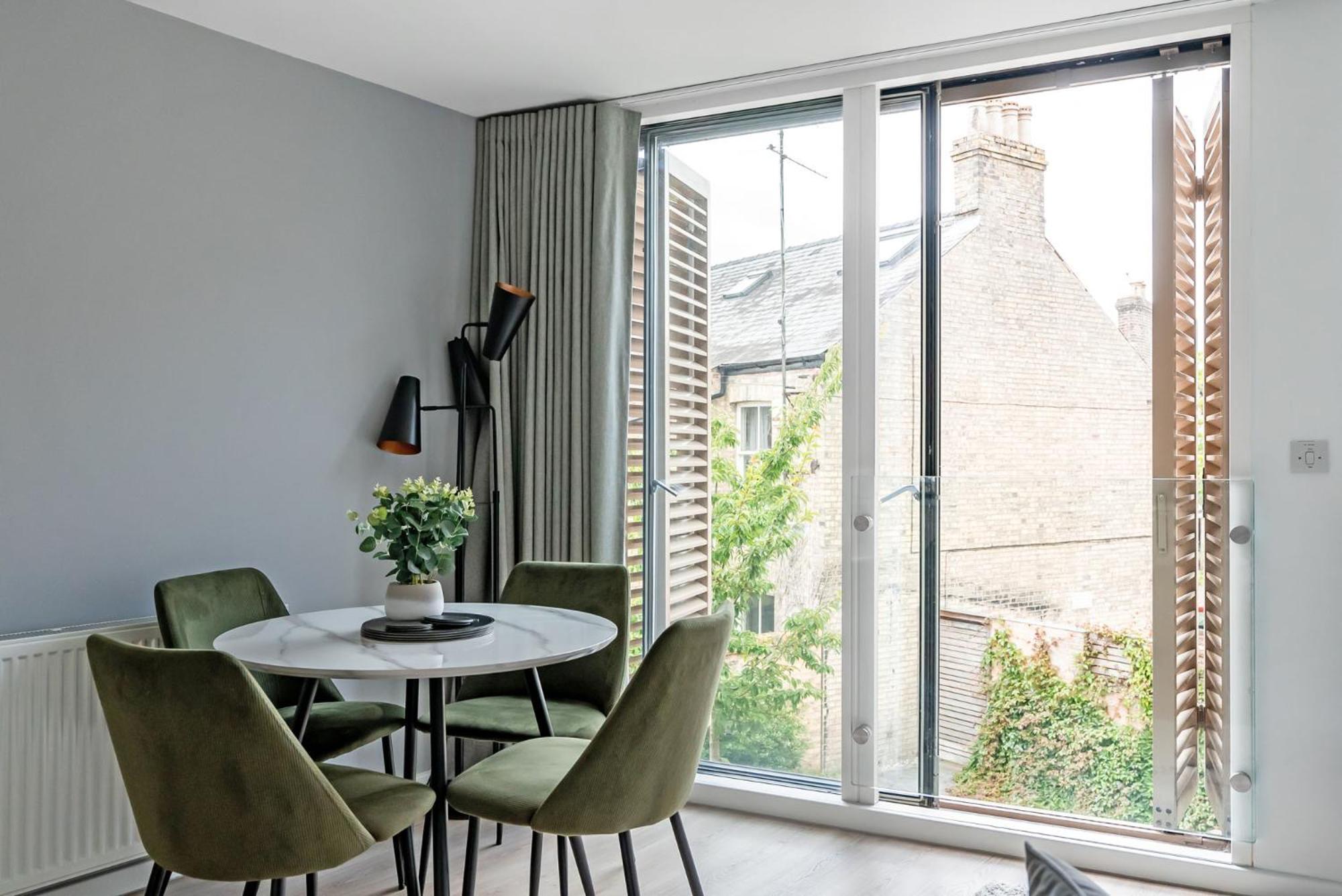 Tailored - Cambridge, River Walk Apartment Cambridge (Cambridgeshire)